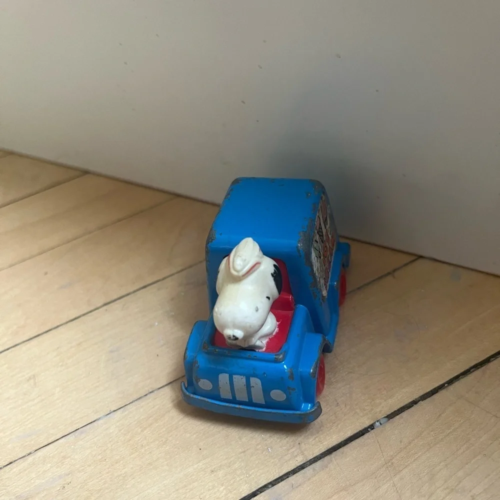 Vintage Peanuts Snoopy Ice Cream Rare Diecast Car